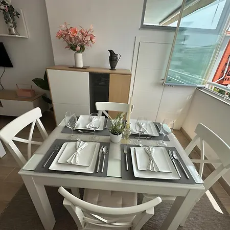 Miramar El Apartment *
